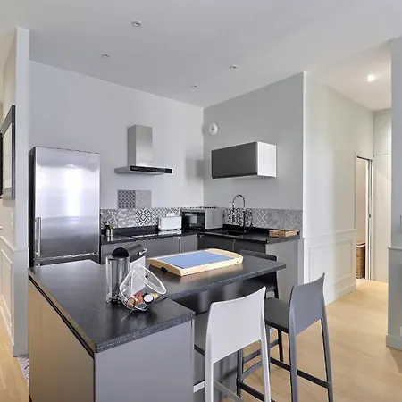 Апартаменты De Standing Pour 6 Refait A Neuf