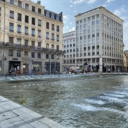 De Standing Pour 6 Refait à Neuf Apartamento *