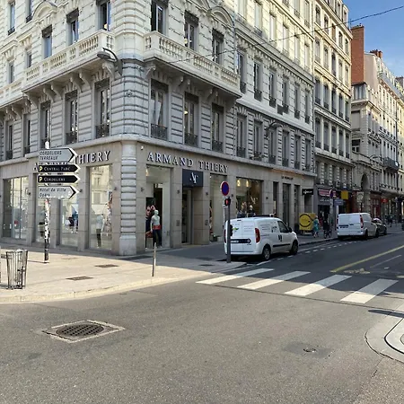 De Standing Pour 6 Refait à Neuf Lyon