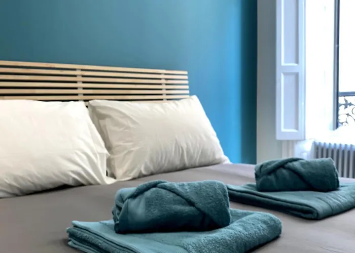 De Standing Pour 6 Refait à Neuf Apartamento Lyon