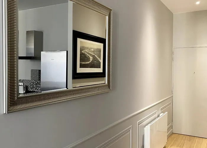 De Standing Pour 6 Refait à Neuf Apartamento Lyon