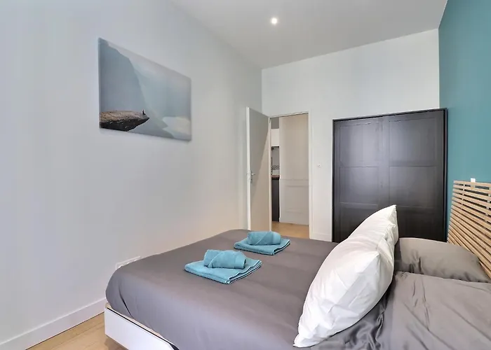 De Standing Pour 6 Refait à Neuf Apartamento