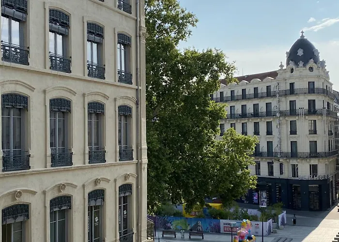 De Standing Pour 6 Refait à Neuf Apartamento
